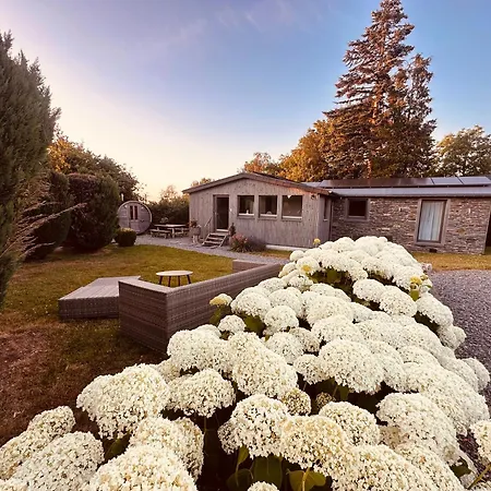 Domek alpejski Des Campanules Avec Sauna