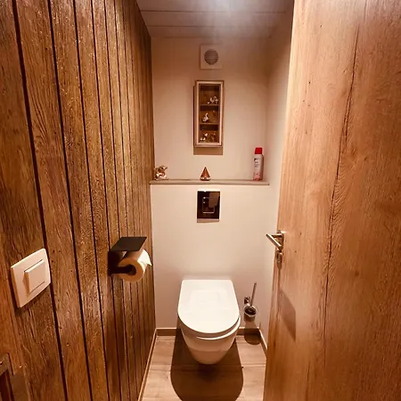 Des Campanules Avec Sauna Domek alpejski